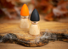 Load image into Gallery viewer, Halloween Gnomes - set of 2
