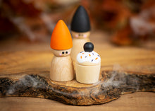 Load image into Gallery viewer, Halloween Gnomes - set of 2
